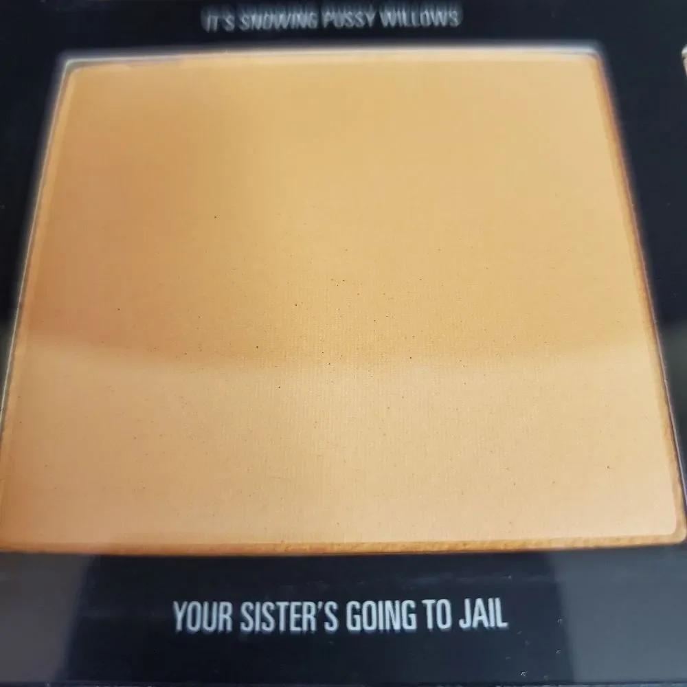 Kylie Jenner Collection Pressed Powder Palette NEW